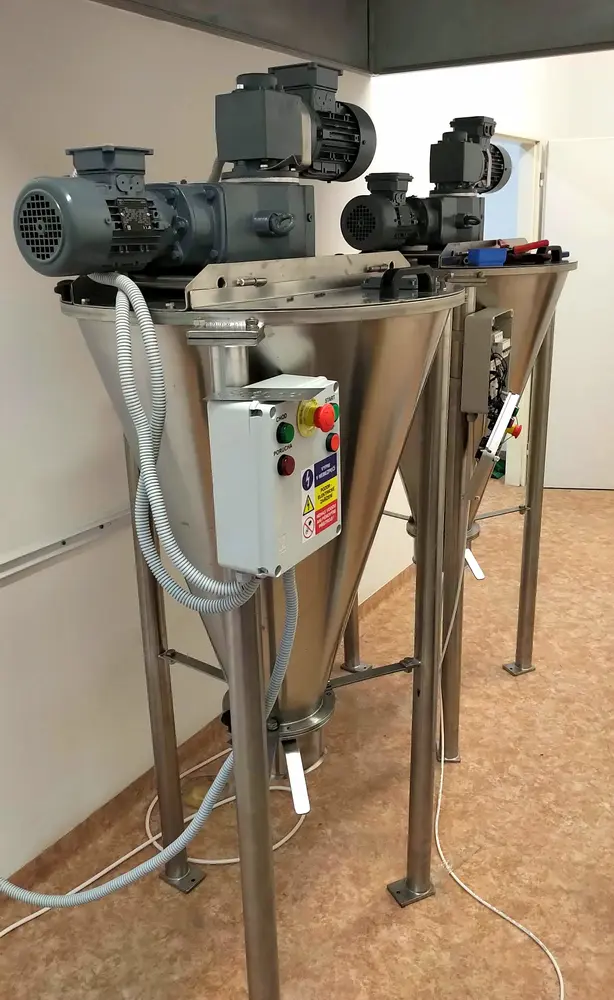 HV50 conical screw mixer